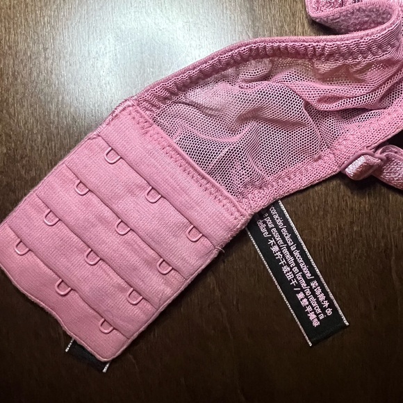 Victoria’s Secret Very Sexy Pink Rhinestone Underwire Lingerie Bra, Size 34C - Picture 14 of 14